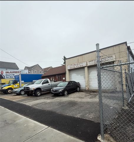 550 prairie Avenue, Providence, RI 02905
