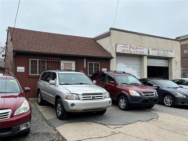 550 prairie Avenue, Providence, RI 02905