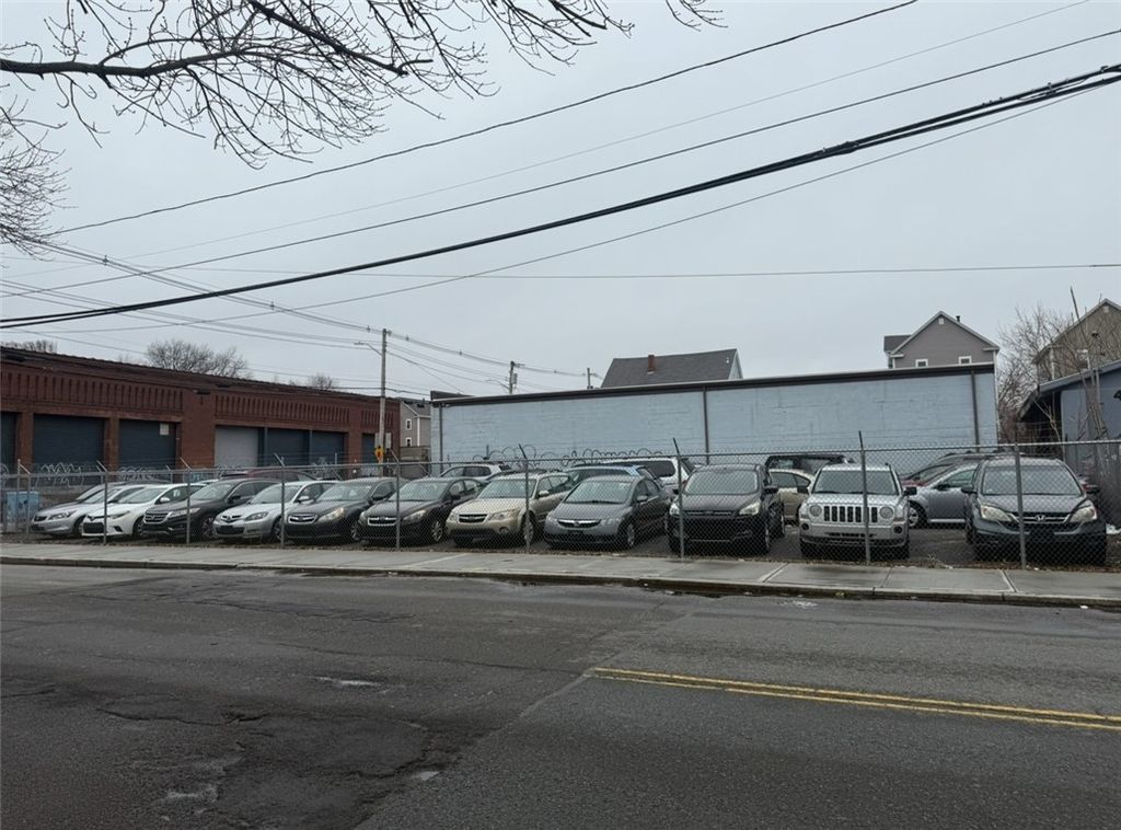 550 prairie Avenue, Providence, RI 02905