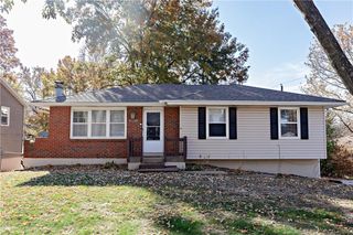 6927 NW 76th Terrace, Kansas City, MO 64152