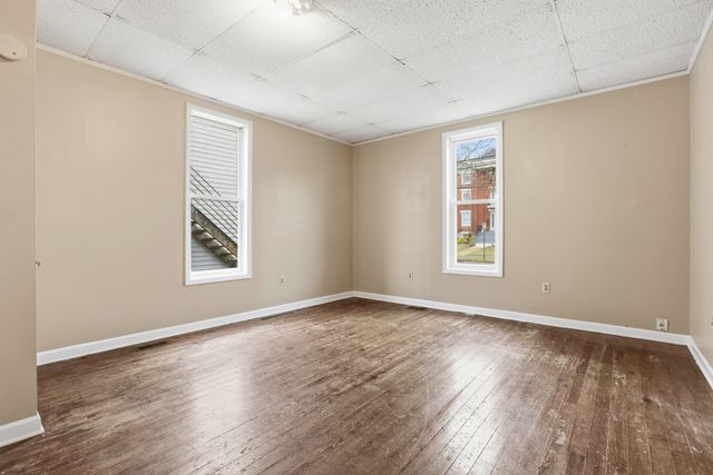 913 S High St, Columbia, TN 38401