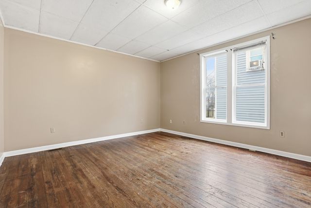 913 S High St, Columbia, TN 38401