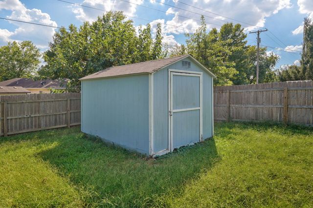 1494 W Daniels Street, Ozark, MO 65721