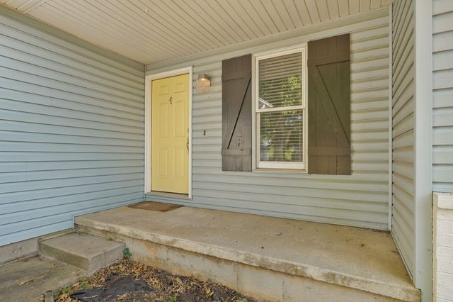 1494 W Daniels Street, Ozark, MO 65721