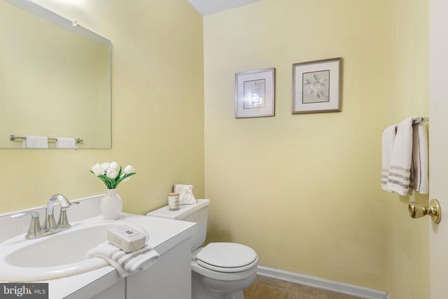 126 EATON DR, Wayne, PA 19087