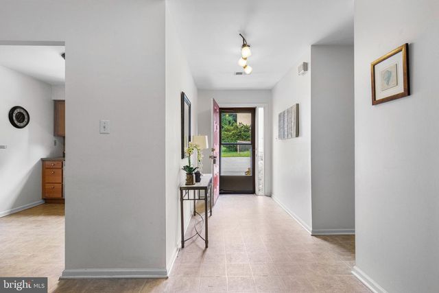 126 EATON DR, Wayne, PA 19087