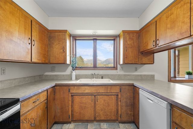 6600 Springhill Road, Belgrade, MT 59714