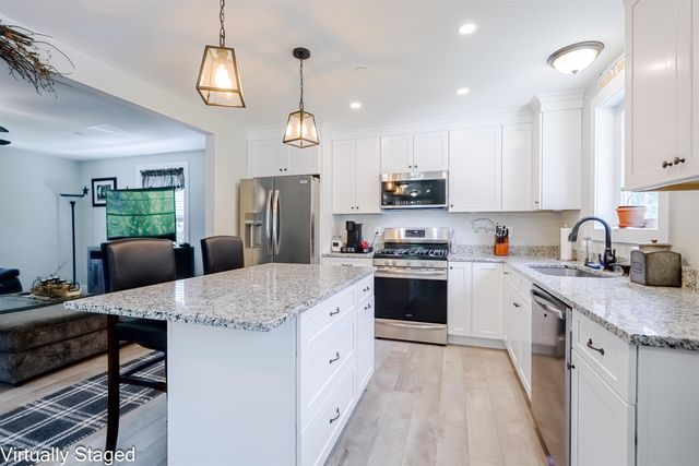 5 Laura Drive, Rochester, NH 03867