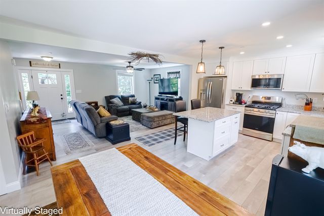 5 Laura Drive, Rochester, NH 03867