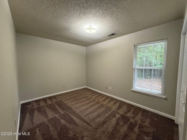 106 Persimmons Court, Jacksonville, NC 28546