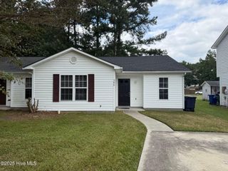 106 Persimmons Court, Jacksonville, NC 28546