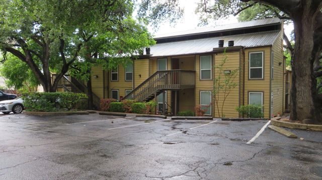 1000 W 26th ST 217, Austin, TX 78705