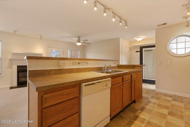 6516 Brook Bend Way 133, Louisville, KY 40229