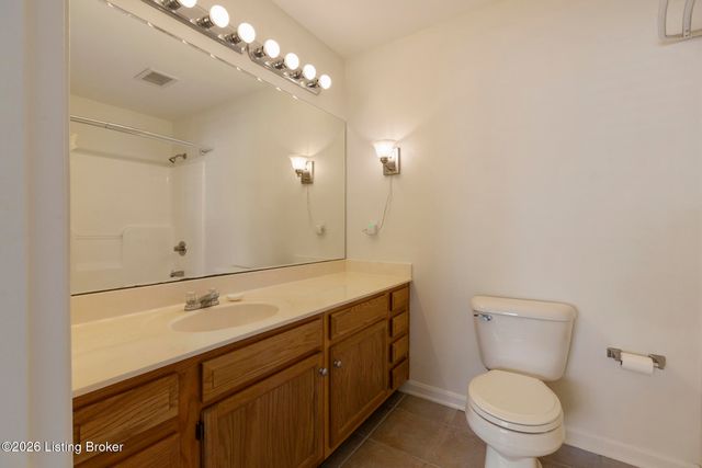 6516 Brook Bend Way 133, Louisville, KY 40229