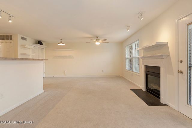 6516 Brook Bend Way 133, Louisville, KY 40229