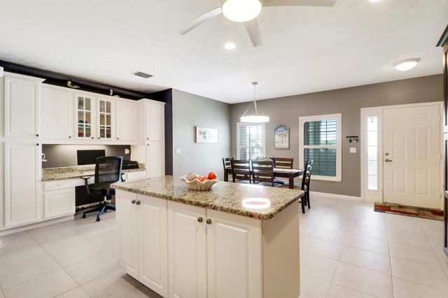 2129 SE Wild Meadow Circle, Port St Lucie, FL 34952