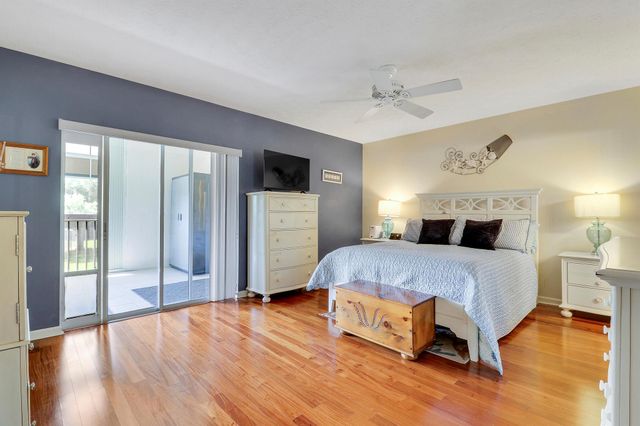 2129 SE Wild Meadow Circle, Port St Lucie, FL 34952