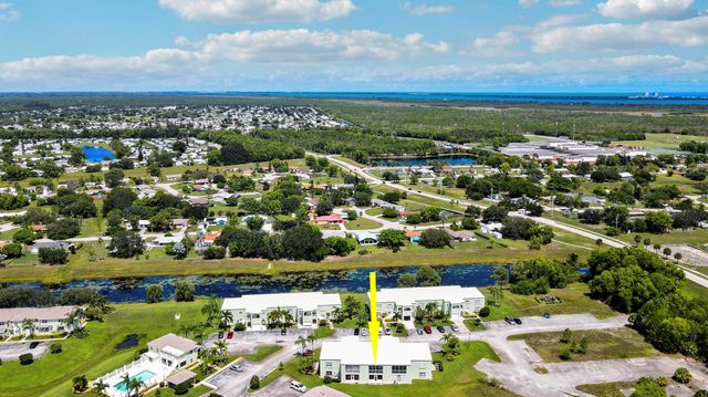 2129 SE Wild Meadow Circle, Port St Lucie, FL 34952