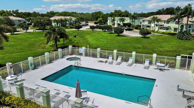 2129 SE Wild Meadow Circle, Port St Lucie, FL 34952