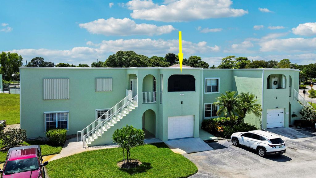 2129 SE Wild Meadow Circle, Port St Lucie, FL 34952