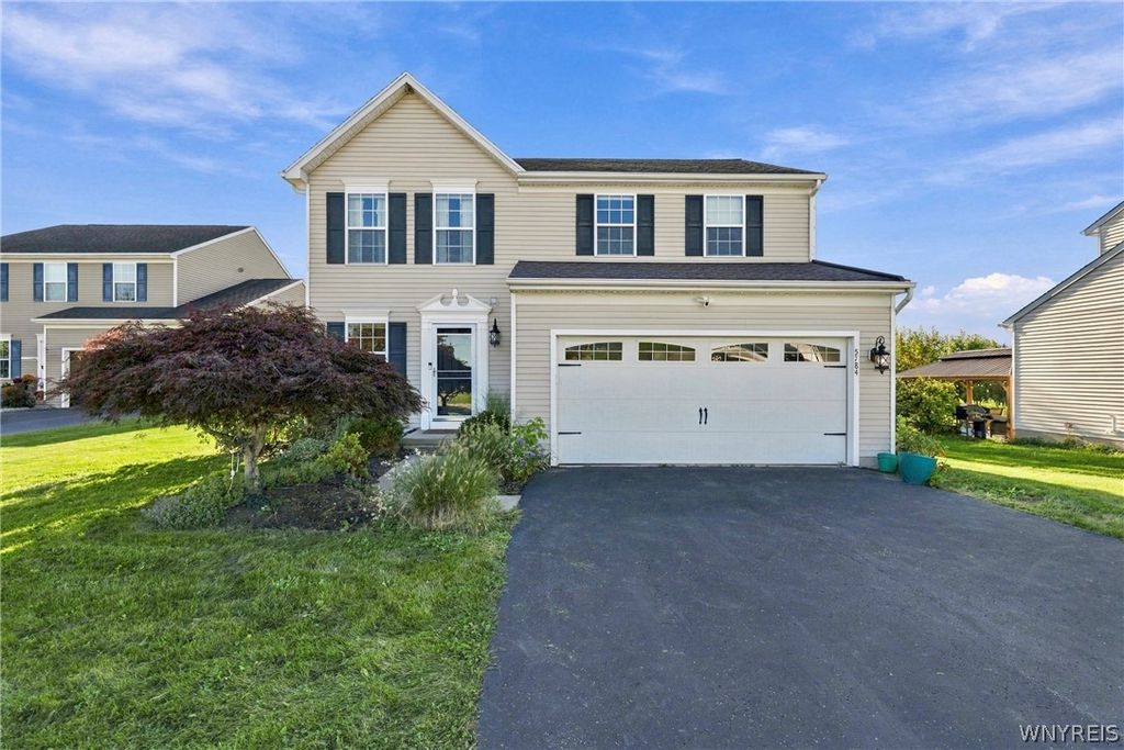 5784 Willow Creek Lane, Cambria, NY 14132