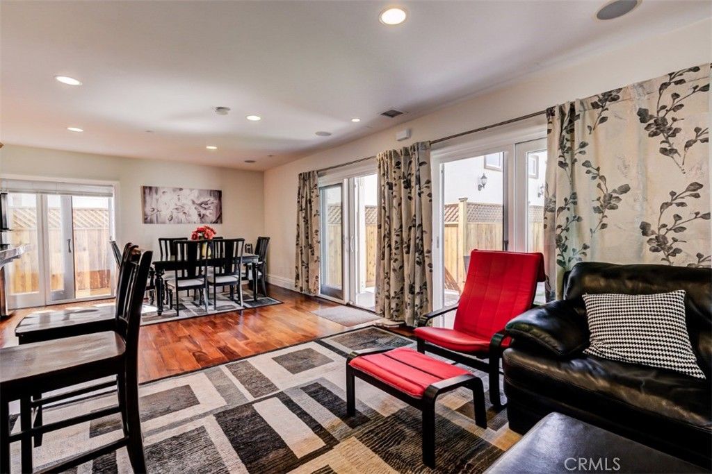 2504 23rd Street B, Santa Monica, CA 90405