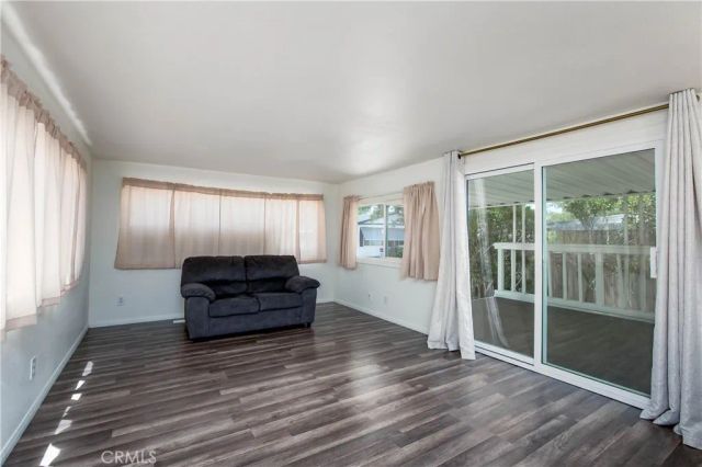5711 Columbia 82, Lancaster, CA 93536