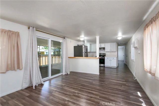 5711 Columbia 82, Lancaster, CA 93536