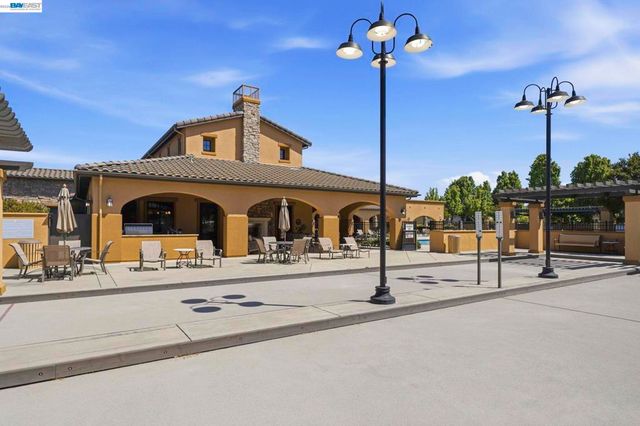 3492 Dorset Ct., Pleasanton, CA 94566