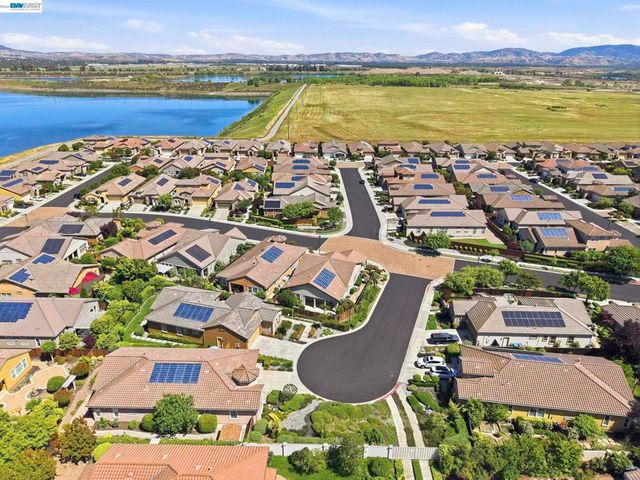 3492 Dorset Ct., Pleasanton, CA 94566