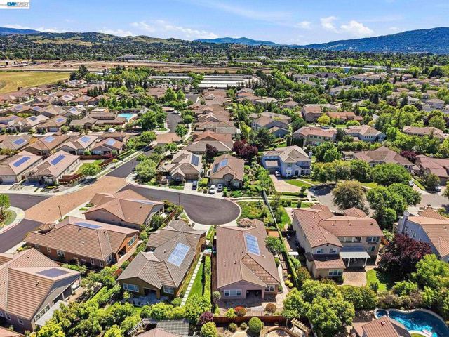 3492 Dorset Ct., Pleasanton, CA 94566