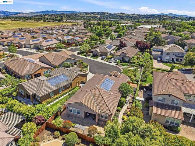 3492 Dorset Ct., Pleasanton, CA 94566