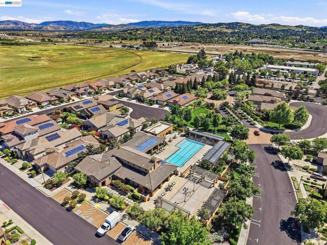 3492 Dorset Ct., Pleasanton, CA 94566