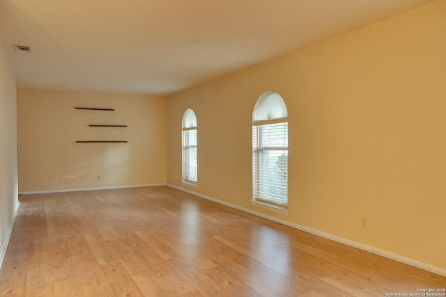 301 Sagecrest, San Antonio, TX 78232