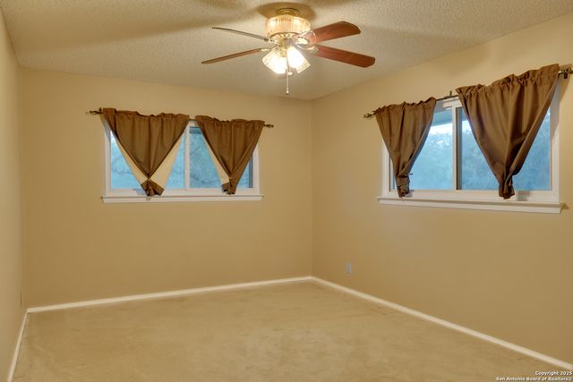 301 Sagecrest, San Antonio, TX 78232