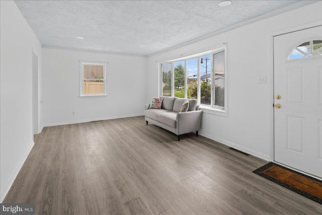 2928 WINDSOR DRIVE, Bensalem, PA 19020