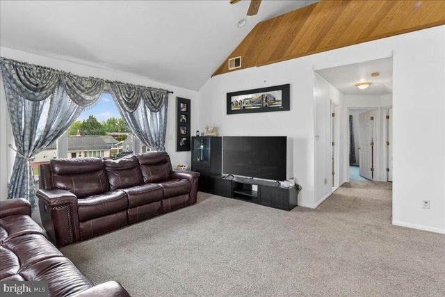 2928 WINDSOR DRIVE, Bensalem, PA 19020