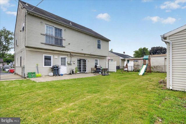 2928 WINDSOR DRIVE, Bensalem, PA 19020