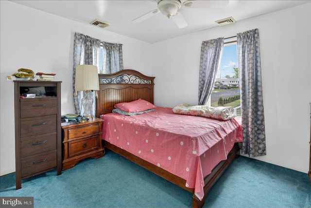 2928 WINDSOR DRIVE, Bensalem, PA 19020