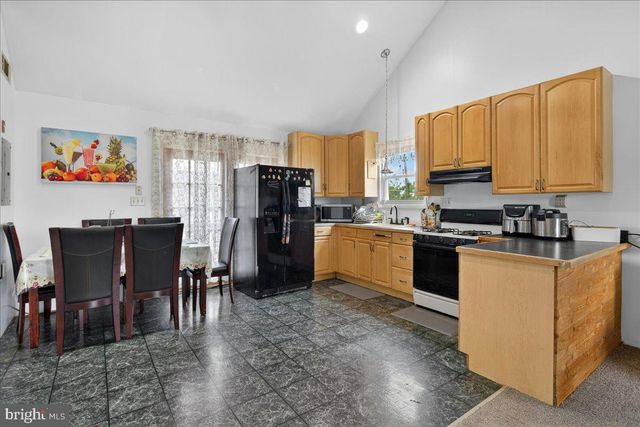 2928 WINDSOR DRIVE, Bensalem, PA 19020