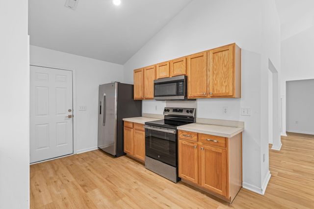 112 Slow Mill Drive, Goose Creek, SC 29445