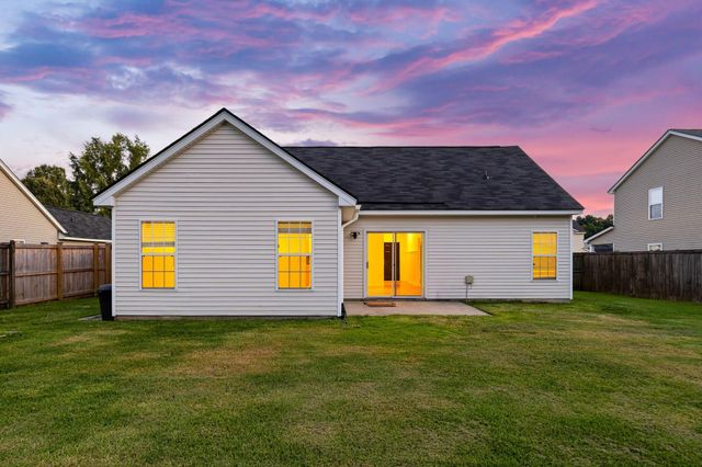 112 Slow Mill Drive, Goose Creek, SC 29445