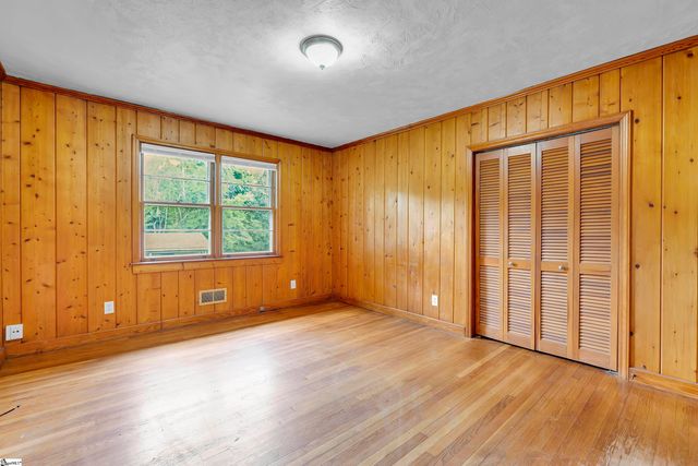126 Holly Drive, Spartanburg, SC 29301