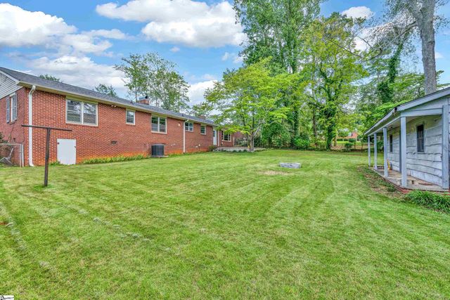 126 Holly Drive, Spartanburg, SC 29301