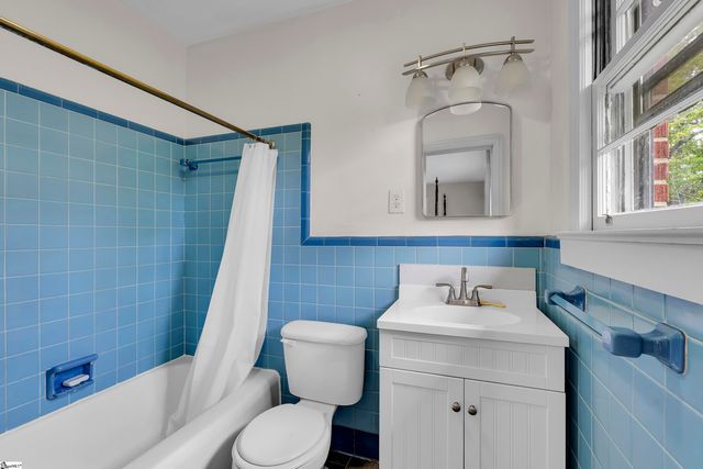 126 Holly Drive, Spartanburg, SC 29301