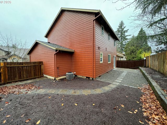 2013 Nw BELLA VISTA Dr, Gresham, OR 97030