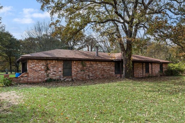 9716 Fm 751, Quinlan, TX 75474