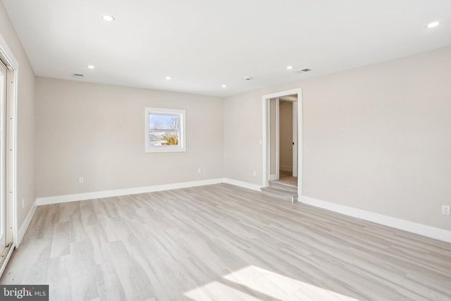 2470 S MAIN RD, Vineland, NJ 08360