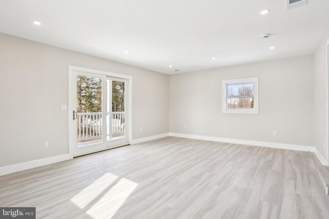 2470 S MAIN RD, Vineland, NJ 08360