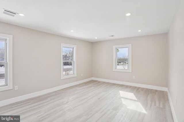 2470 S MAIN RD, Vineland, NJ 08360